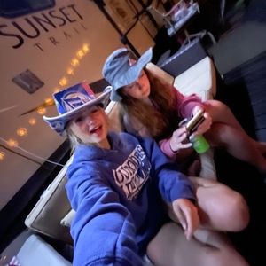 Meet your Posher, Taylor